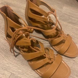 American Eagle Sandal